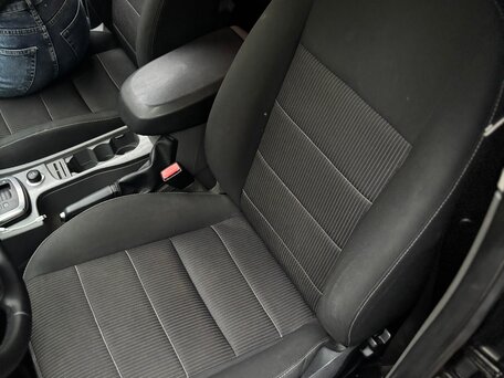 2011 Ford Focus II Рестайлинг, чёрный, 650000 рублей, вид 2