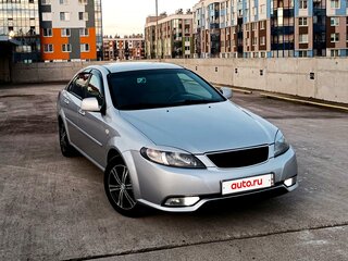 2017 Ravon Gentra, серебристый, 700000 рублей, вид 2