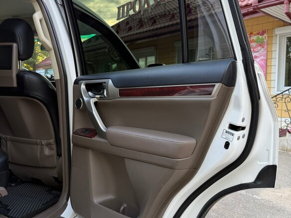 2011 Lexus GX 460 II, белый, 2850000 рублей - вид 22