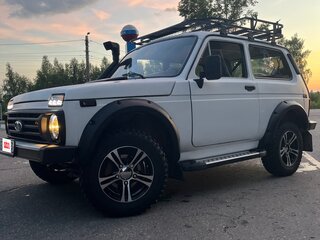 1996 Lada (ВАЗ) 2121 (4x4) I Рестайлинг, белый, 410000 рублей, вид 1