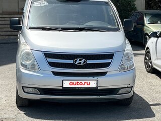 2008 Hyundai Grand Starex I, серебристый, 1550000 рублей, вид 3