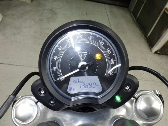 2019 Triumph Speedmaster, чёрный, 1100000 рублей - вид 9