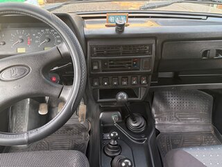2016 Lada (ВАЗ) 2131 (4x4) I, серебристый, 500000 рублей, вид 5