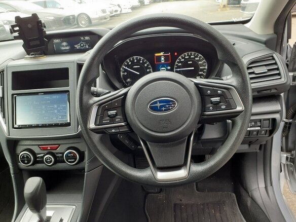 2020 Subaru Impreza V Рестайлинг, серый, 1450000 рублей - вид 10