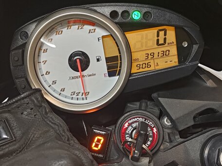 2009 Kawasaki Z 1000, белый, 600000 рублей, вид 2