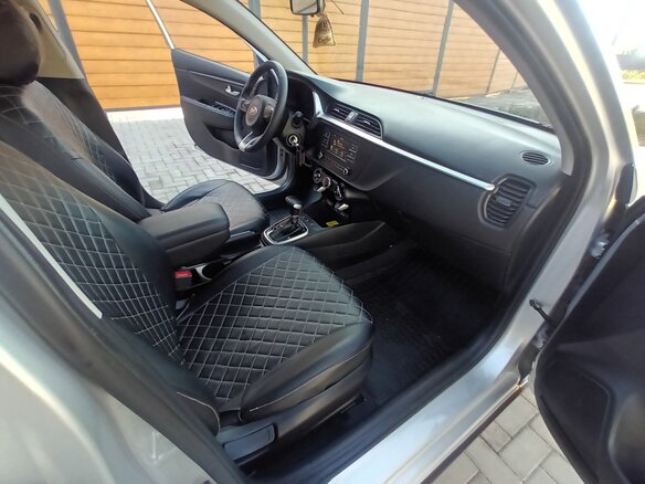 2021 Kia Rio X IV Рестайлинг, серебристый, 1850000 рублей - вид 6