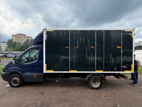 2018 Ford Transit, синий, 1750000 рублей - вид 2