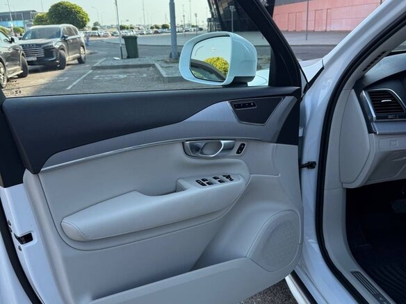 2024 Volvo XC90 B5 II Рестайлинг 1, белый, 6700000 рублей - вид 13