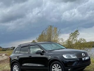 2015 Volkswagen Touareg II Рестайлинг, чёрный, 2730000 рублей, вид 4