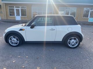 2008 Mini Hatch One II (R56), белый, 700000 рублей, вид 3