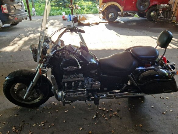 1998 Honda Valkyrie 1500, чёрный, 620000 рублей - вид 2