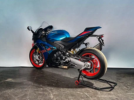 2025 Aprilia RSV4, синий, 2500000 рублей, вид 4