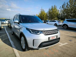 2017 Land Rover Discovery V, серебристый, 2800000 рублей, вид 2