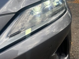 2022 Lexus RX 450h IV Рестайлинг, серебристый, 4300000 рублей, вид 4