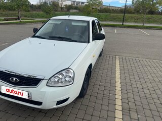 2015 Lada (ВАЗ) Priora I Рестайлинг, белый, 670000 рублей, вид 2