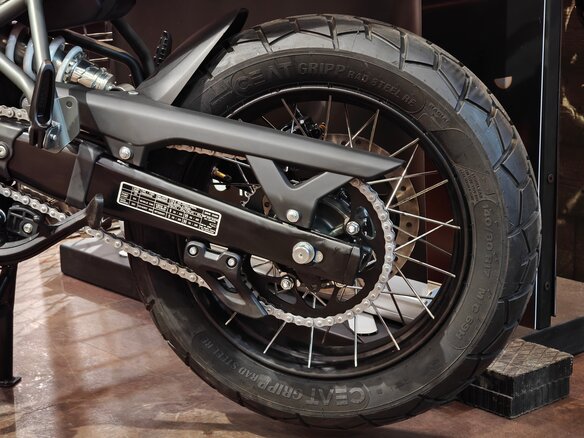 2025 Royal Enfield Himalayan, белый, 610000 рублей - вид 20