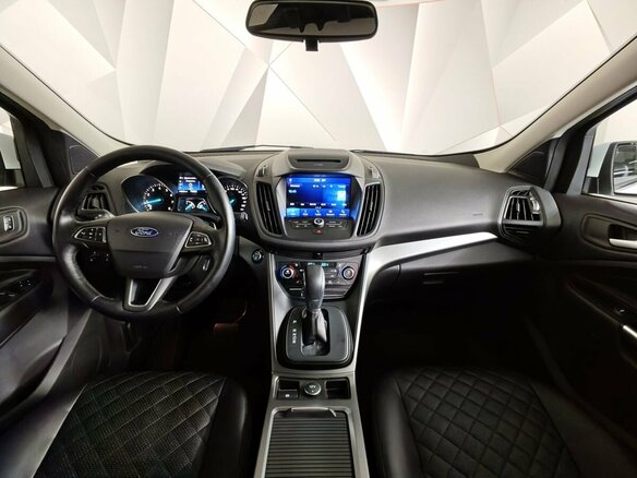 2017 Ford Kuga II Рестайлинг, белый, 1993000 рублей - вид 13