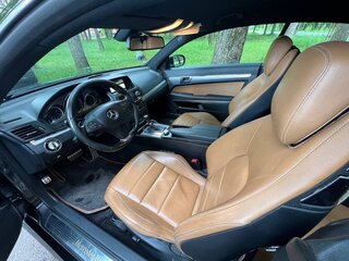 2009 Mercedes-Benz E-Класс 350 IV (W212, S212, C207), чёрный, 1688757 рублей, вид 1