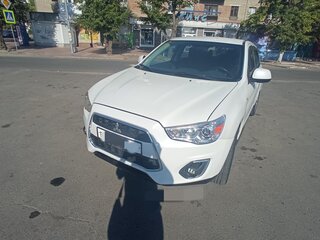 2014 Mitsubishi Outlander Sport I Рестайлинг, белый, 1280000 рублей, вид 3