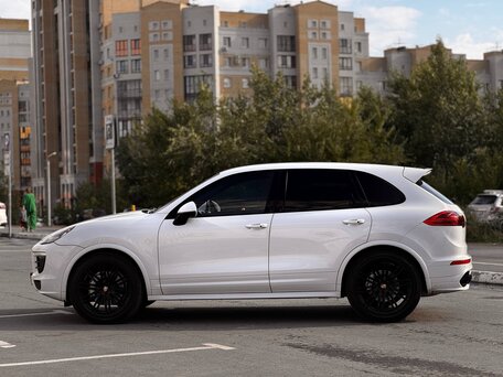 2015 Porsche Cayenne S II Рестайлинг (958), белый, 2990000 рублей, вид 2