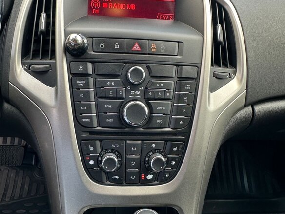 2011 Opel Astra J, красный, 645000 рублей - вид 11