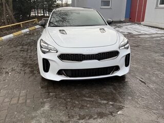 2022 Kia Stinger I Рестайлинг, белый, 2999999 рублей, вид 2