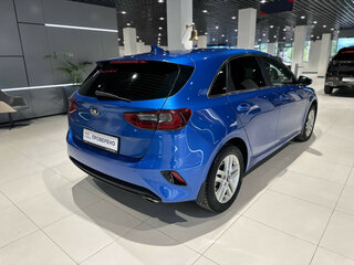 2019 Kia Ceed III, синий, 1717000 рублей, вид 3