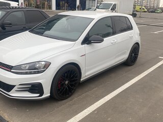 2019 Volkswagen Golf GTI VII Рестайлинг, белый, 2550000 рублей, вид 1