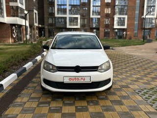 2013 Volkswagen Polo V, белый, 780000 рублей, вид 3