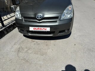 2004 Toyota Corolla Verso I Рестайлинг, серый, 690000 рублей, вид 1
