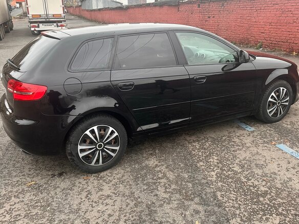 2009 Audi A3 II (8P) Рестайлинг 2, чёрный, 800000 рублей - вид 6