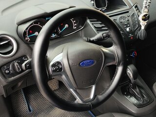 2016 Ford Fiesta Mk6 Рестайлинг, синий, 655000 рублей, вид 4