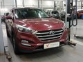 2016 Hyundai Tucson III, красный, 1850000 рублей - вид 1