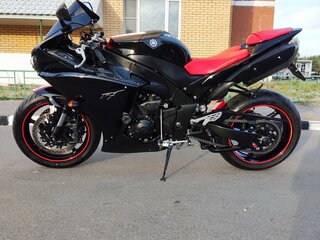 Yamaha YZF-R1