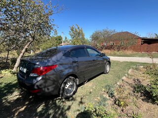 2013 Hyundai Solaris I, серый, 1100000 рублей, вид 3