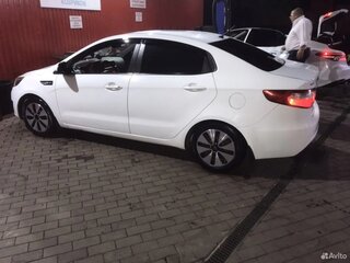 2014 Kia Rio III, белый, 680000 рублей, вид 1