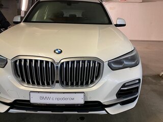 2018 BMW X5 30d IV (G05/G18), белый, 6950000 рублей, вид 5