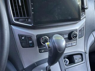 2018 Hyundai Grand Starex I Рестайлинг, серый, 2050000 рублей, вид 3