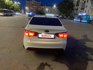 2014 Kia Rio III, белый, 880000 рублей, вид 5