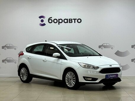 2018 Ford Focus III Рестайлинг, белый, 1235000 рублей, вид 3