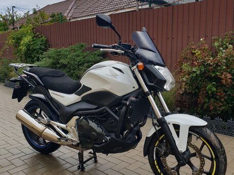 2014 Honda NC 750S, белый, 550000 рублей, вид 2