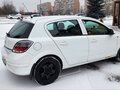 2010 Opel Astra H Рестайлинг, белый, 550000 рублей - вид 3