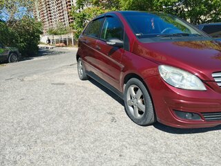 2005 Mercedes-Benz B-Класс 170 I (W245), пурпурный, 750000 рублей, вид 1
