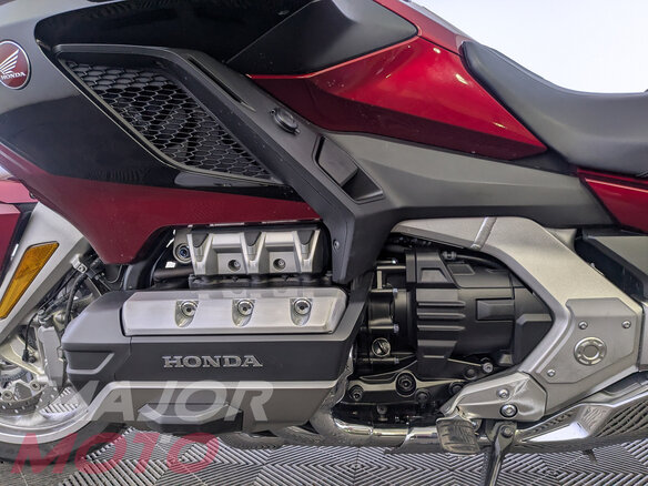 2020 Honda GL 1800 Gold Wing, красный, 2390000 рублей - вид 8