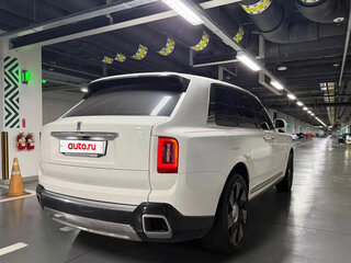 2025 Rolls-Royce Cullinan I Рестайлинг (Series II), белый, 62700000 рублей, вид 4