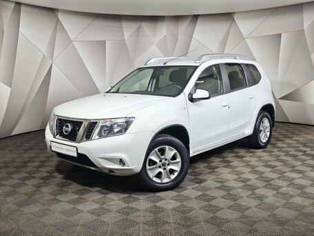 Nissan Terrano III (D10)