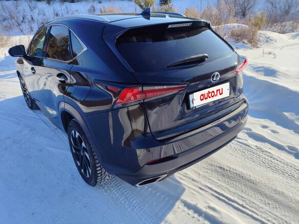 2018 Lexus NX 300 I Рестайлинг, чёрный, 3195000 рублей - вид 3
