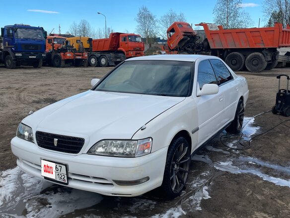 1997 Toyota Cresta V (X100), белый, 650000 рублей