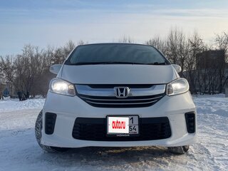 2015 Honda Freed I Рестайлинг 2, белый, 1430000 рублей, вид 5