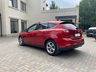2012 Ford Focus III, красный, 700000 рублей, вид 4